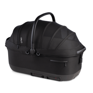Tavo Pets Maeve ixo7x R crash tested pet car seat in Onyx black integrated isofix latches on the right side