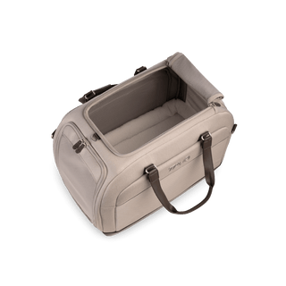 Zip-open top on Hendrick cat and dog carrier and car seat