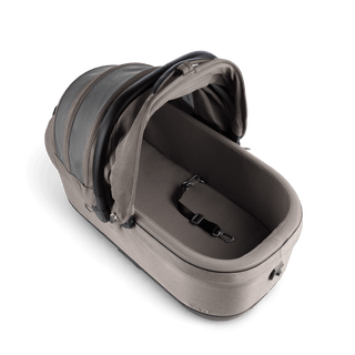 Tavo Pets Maeve ixo7x R crash tested dog car seat in Merle gray durable interior with leash